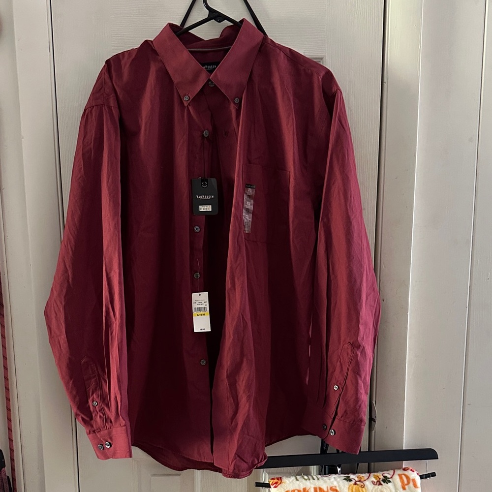 Van Heusen Men's Deep Red Button Down Shirt